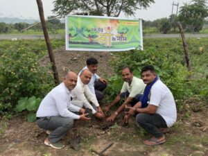 Read more about the article सागर – भीम आर्मी ने किया पौधरोपण एक पेड़ मां के नाम अभियान के अंतर्गत रोपे गए 251 पौधे